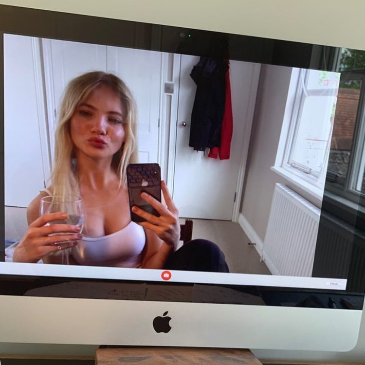 Freya Allan in Nizhny