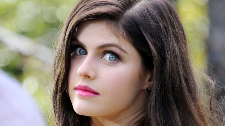 Alexandra Daddario - "Battlefield Hardline"