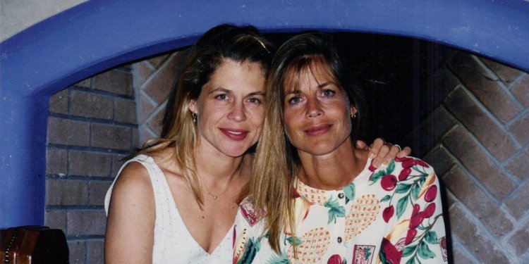 Linda Hamilton and Leslie Hamilton