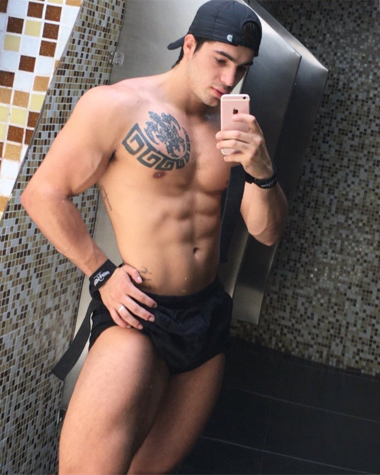 Daniel Montoya Onlyfans
