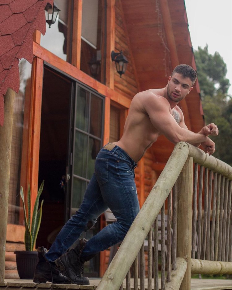 Daniel Montoya Onlyfans