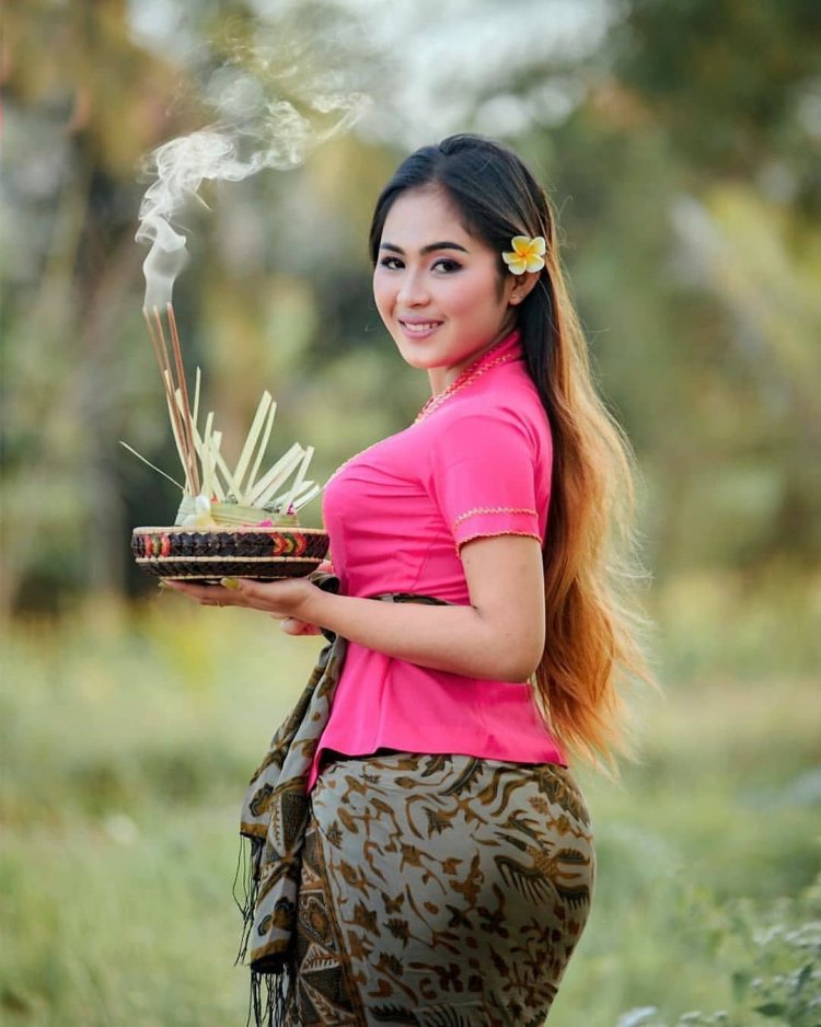 Indonesia girls are simple and cute