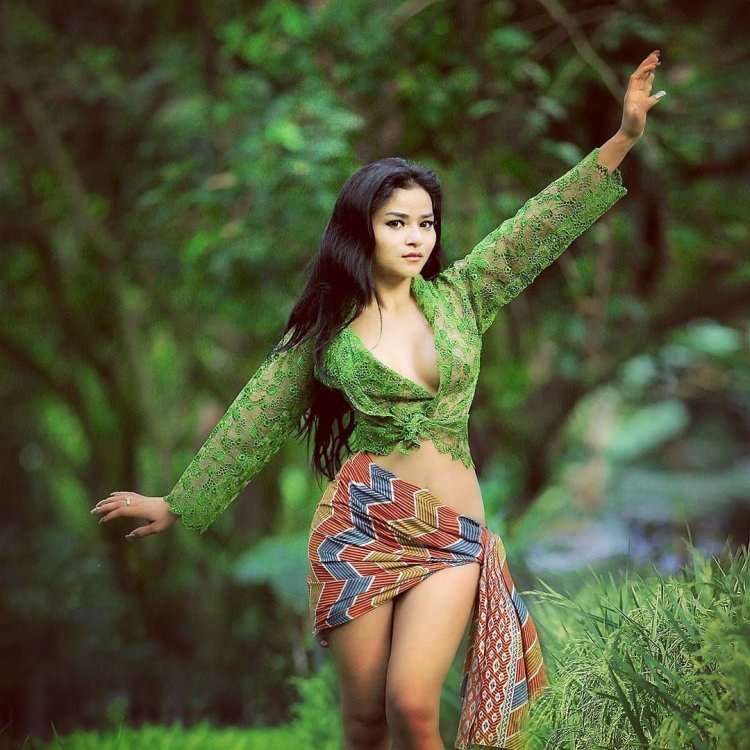 Indonesian girl model