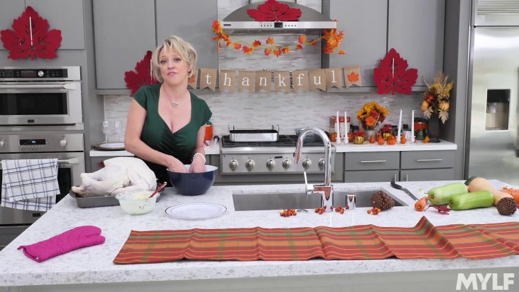 Dee Williams stepmother