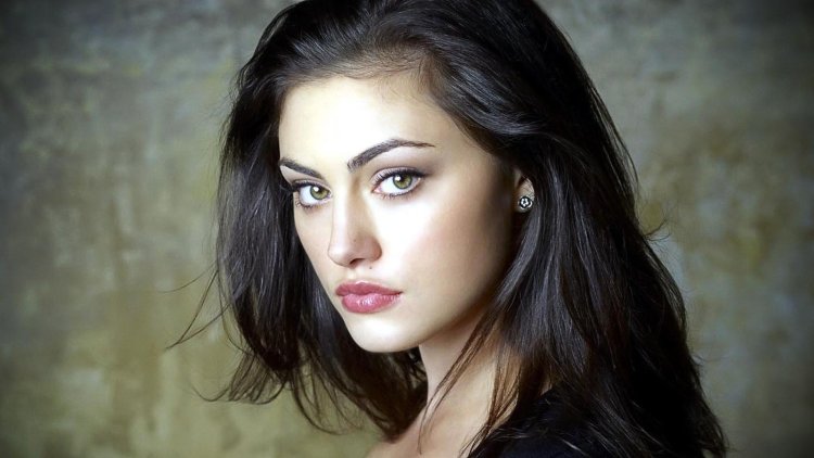 Fibi Tonkin Haley Marshall