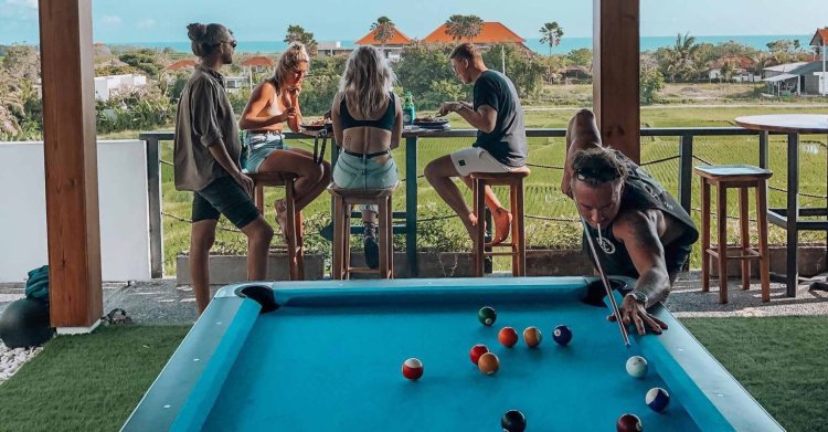 "Hotel Pools" && (performer