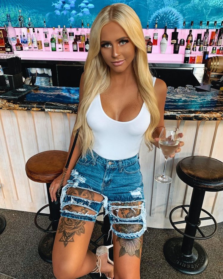 Ashleykimberlykhloe Bimbo