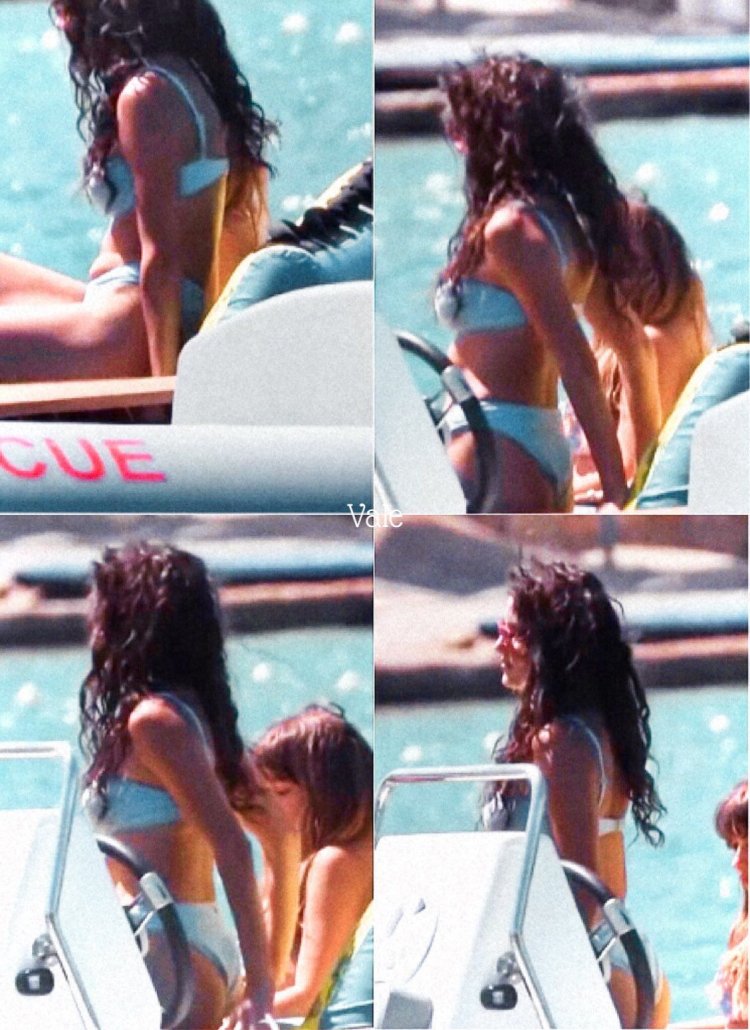 (Hande Erçel Bikini