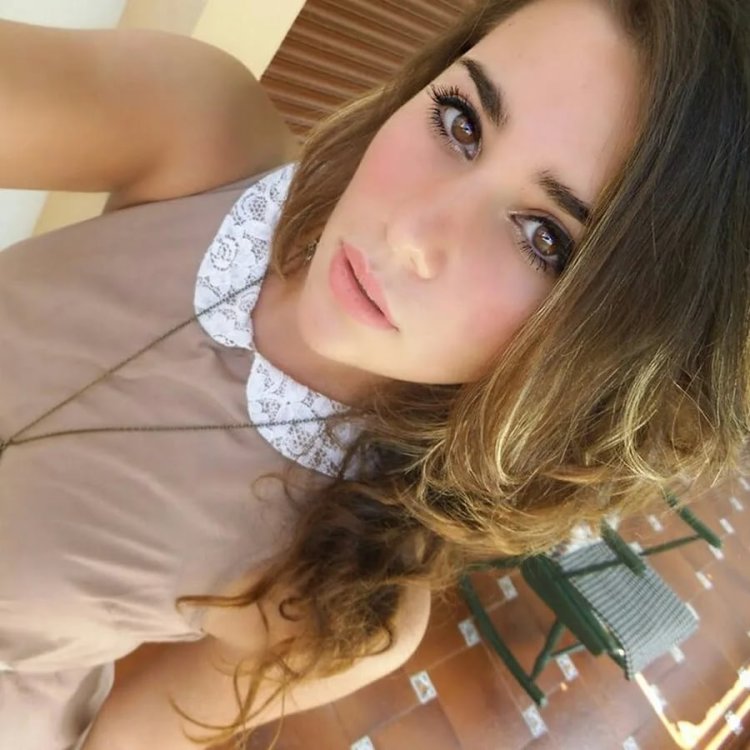 Lovely girls with natural beauty