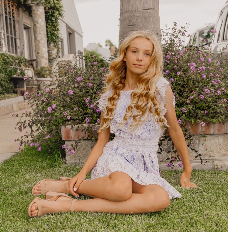 Mini fashion models girls