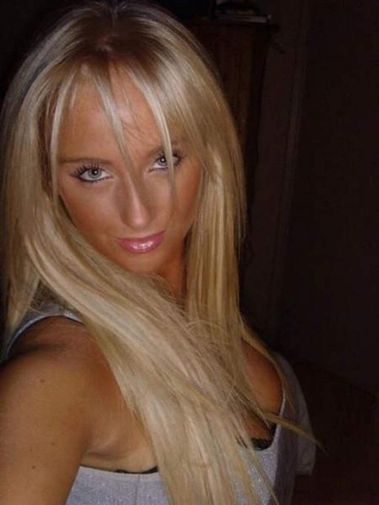 Blonde girls are private