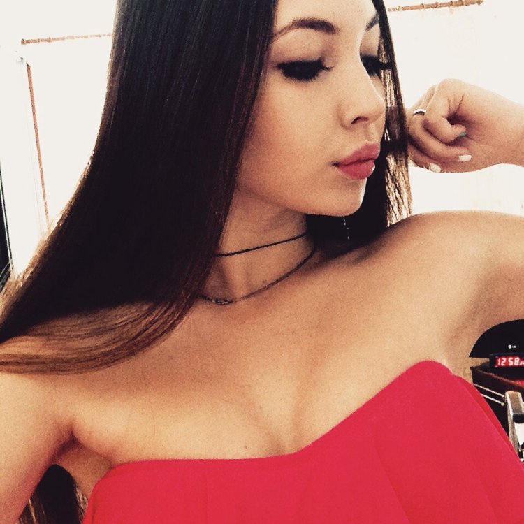 Catherine Zlatova is hot