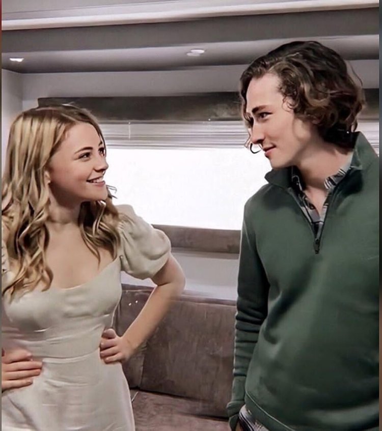 Josephin Langford after chapter 2