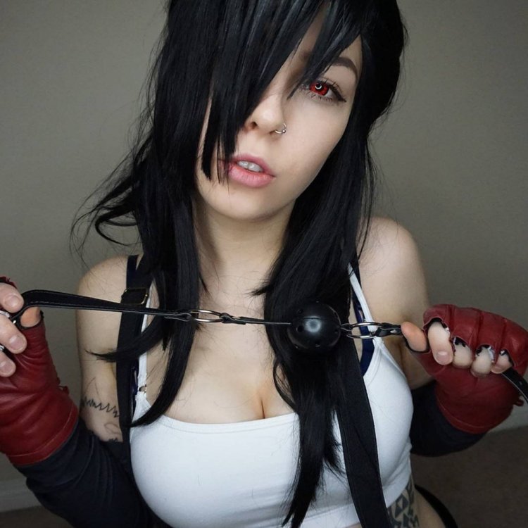 Lara Croft Cosplayers