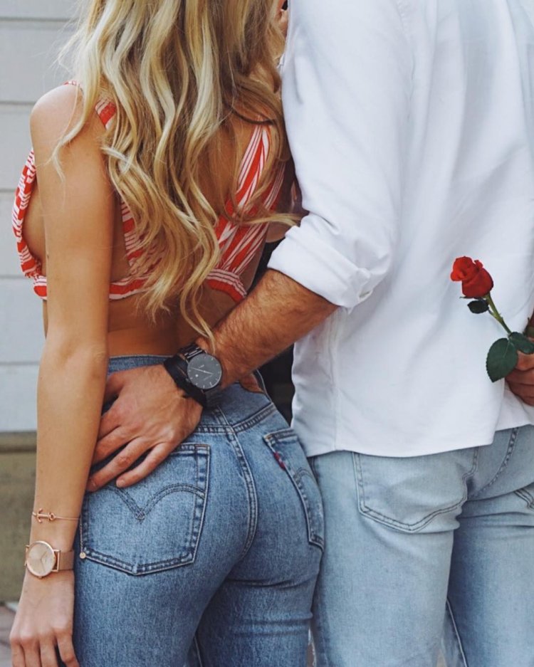 Long -legged happiness