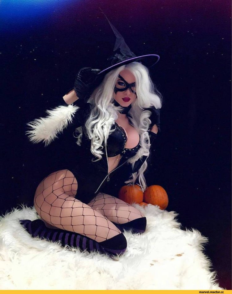 Halloween girls are beautiful