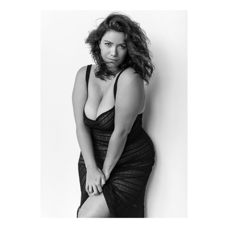 Emma Meyer Plus Size Model