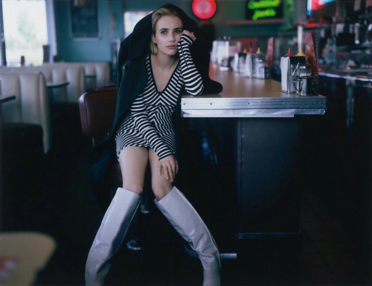 Emma Roberts Emma Roberts and Johnny Depp in Blow 2001