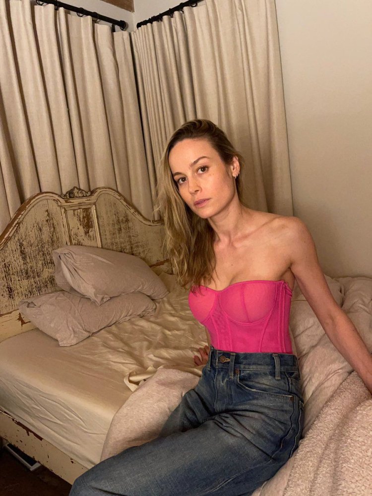 Brie Larson Pink