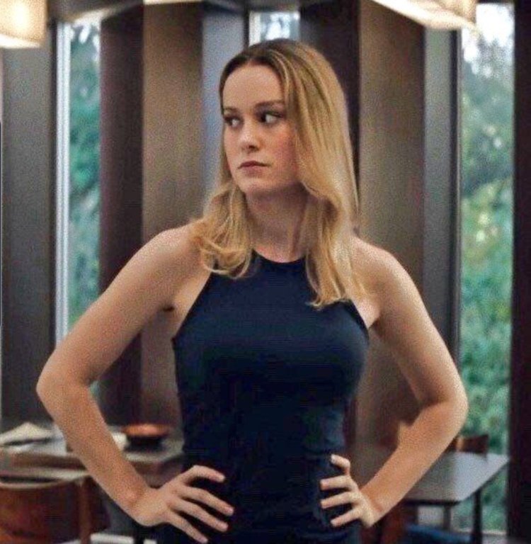 BRA LARSON SLOV Captain Marvel