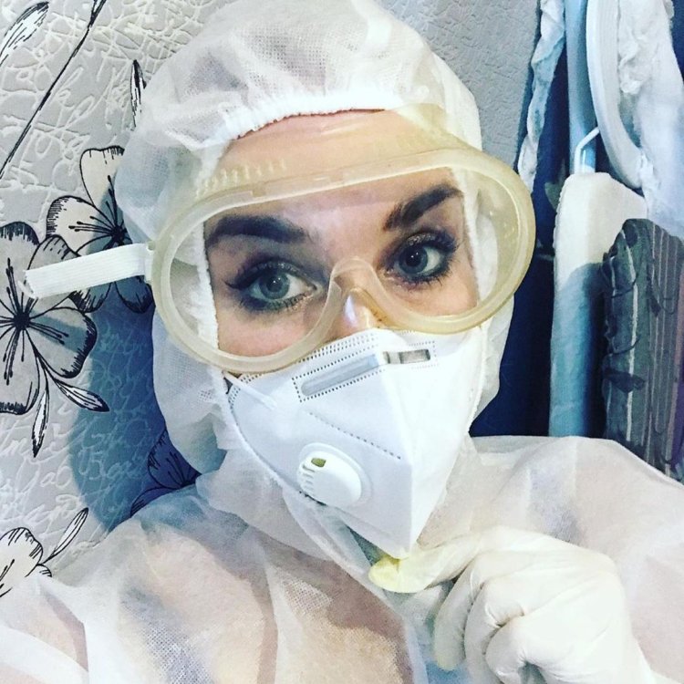 Girls in Masks medicine