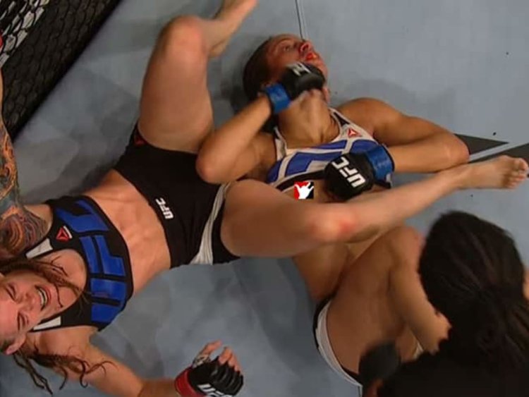 Elizabeth Phillips UFC chest