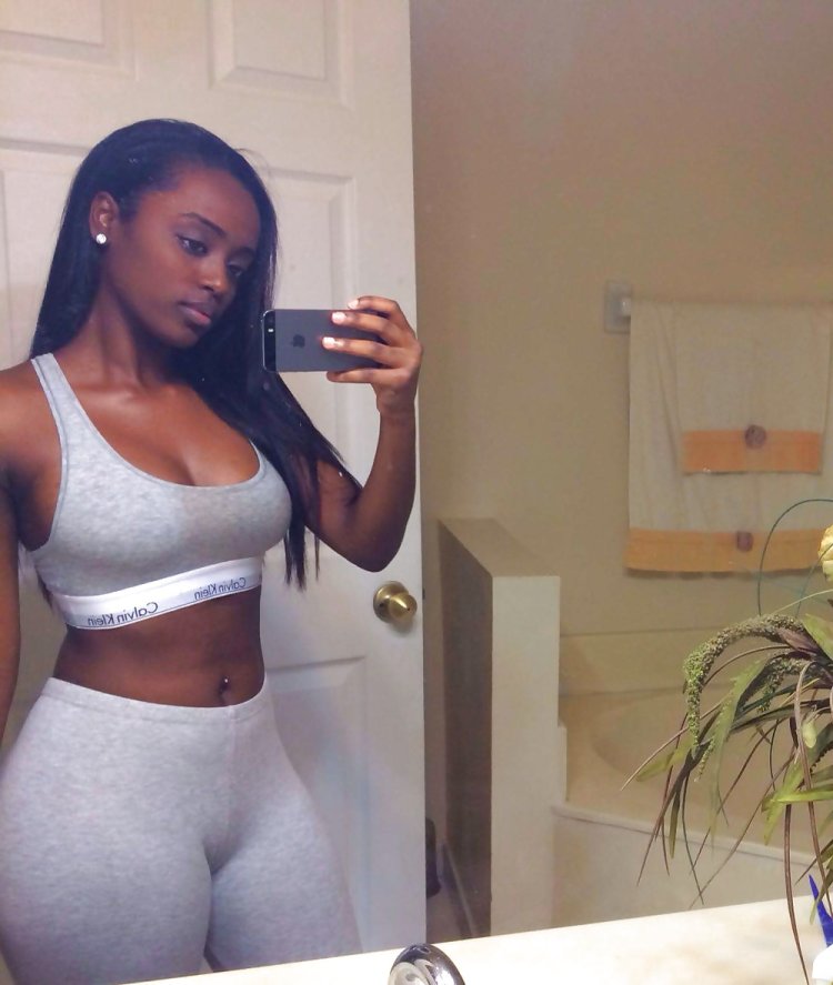 Eboni Maturi Ess Selfie