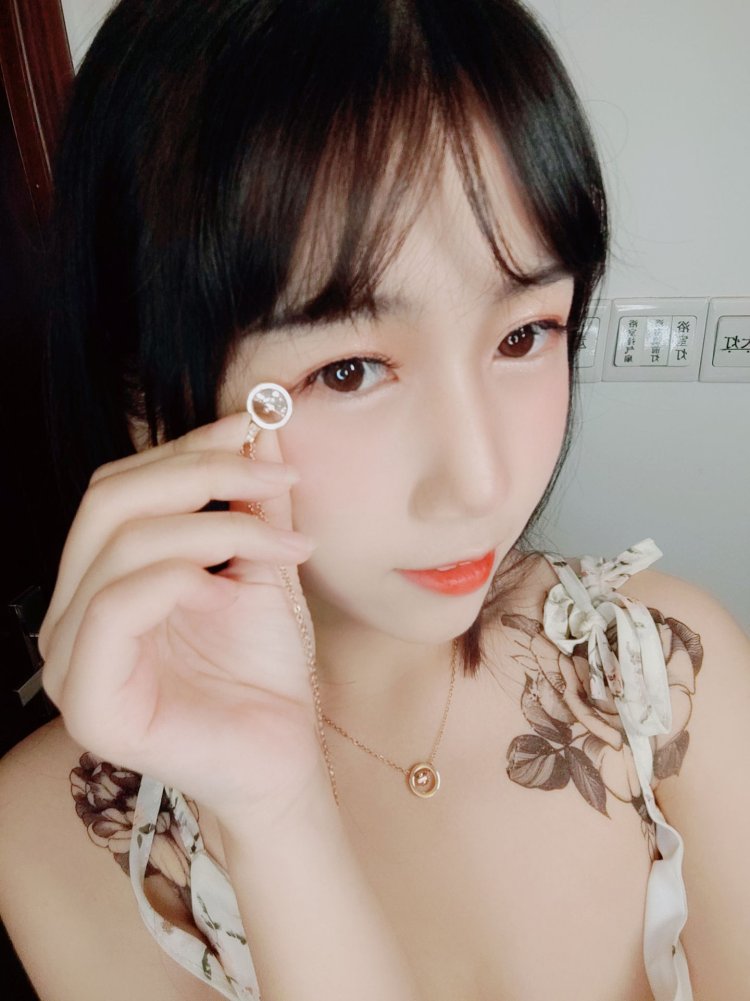 Angelica Momoko fucks