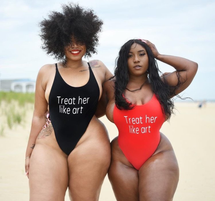 Selfie lush black women