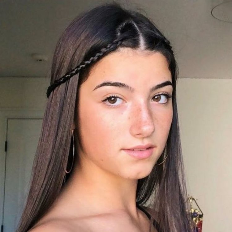 Charlie Damelio 2019