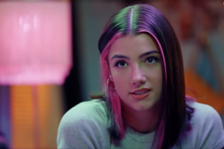 Charlie Damelio hair