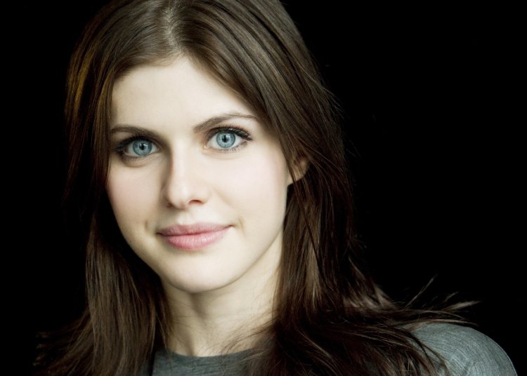 Alexandra Daddario HD