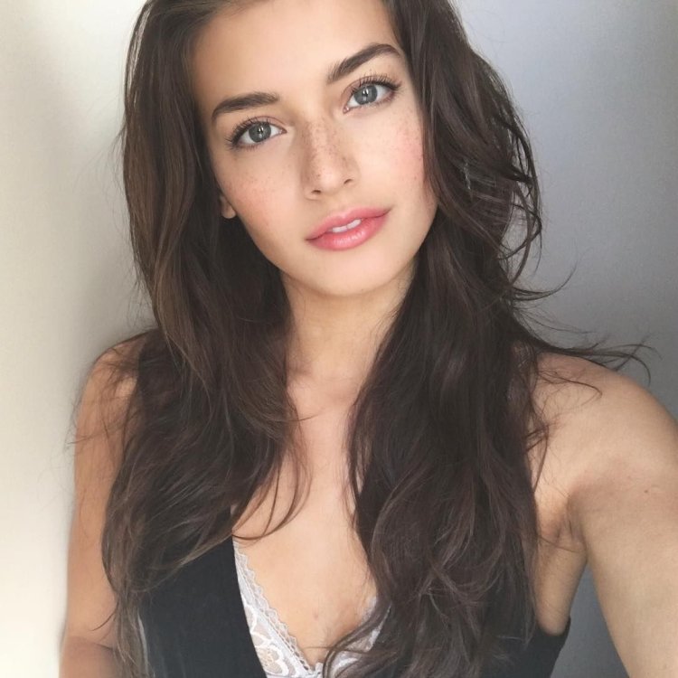 Jessica Clements