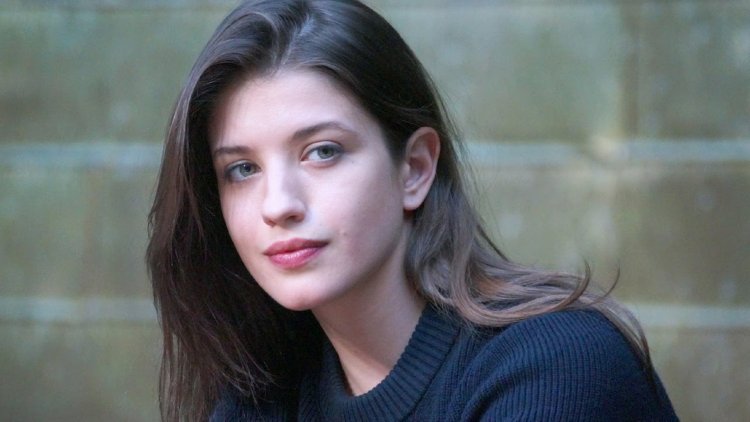 Actress Anya Chipovskaya