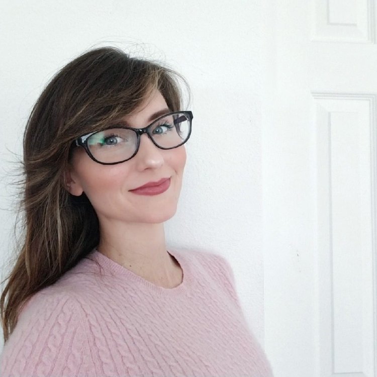 Jamie Lee Curtis Dance