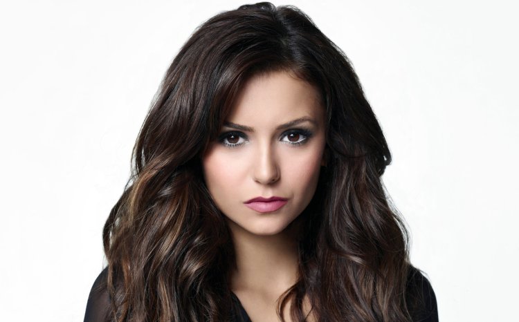 Actress Nina Dobrev