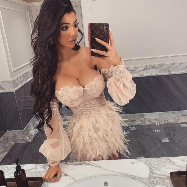 26-year-old British model Chloe Khan