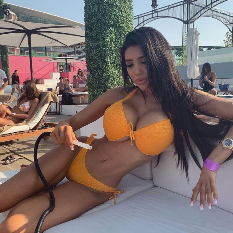 Chloe khan to plastic