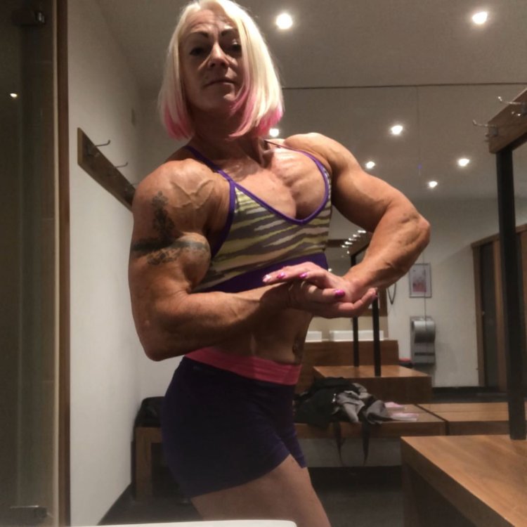 Barbie Thomas Bodybuilder