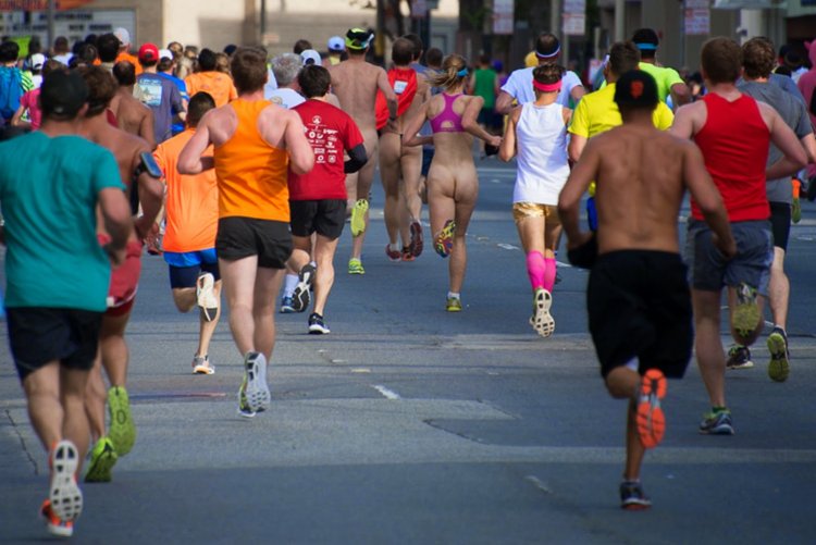 CFNM Bay to Breakers Nude Erected Erection