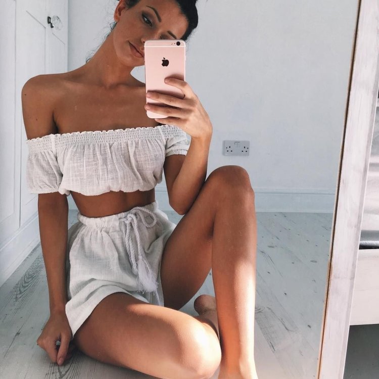 Drawings of hot girls