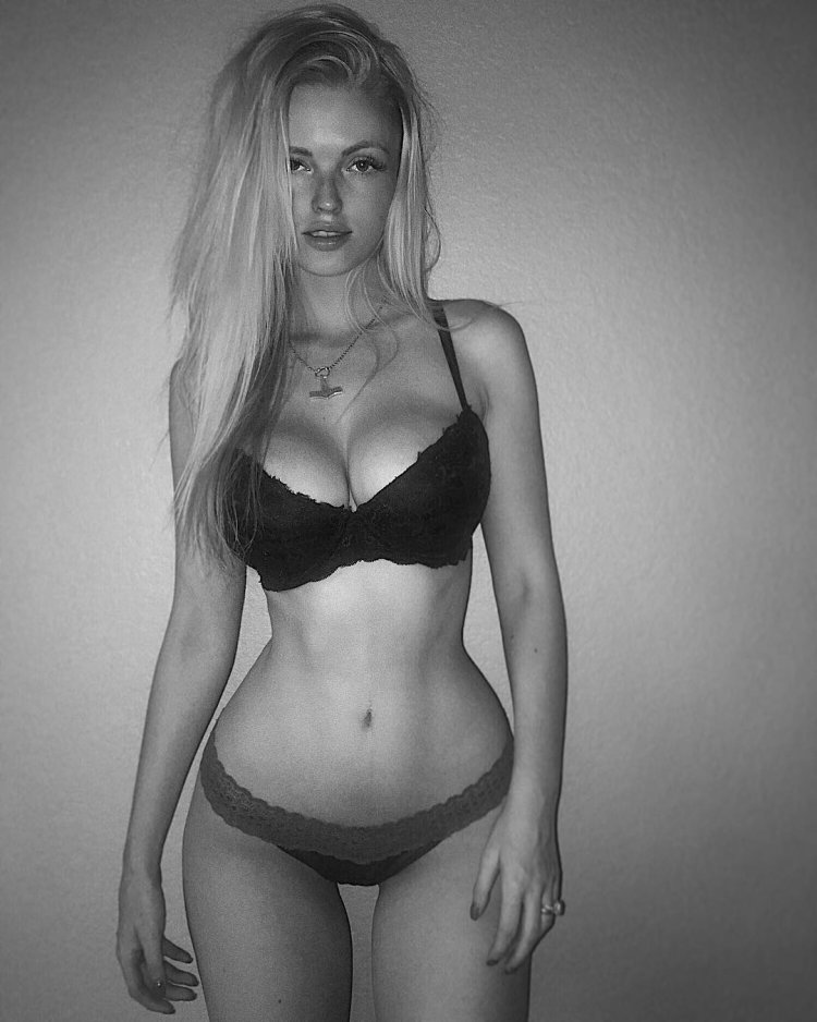 Zienna Sonn Williams Lingerie