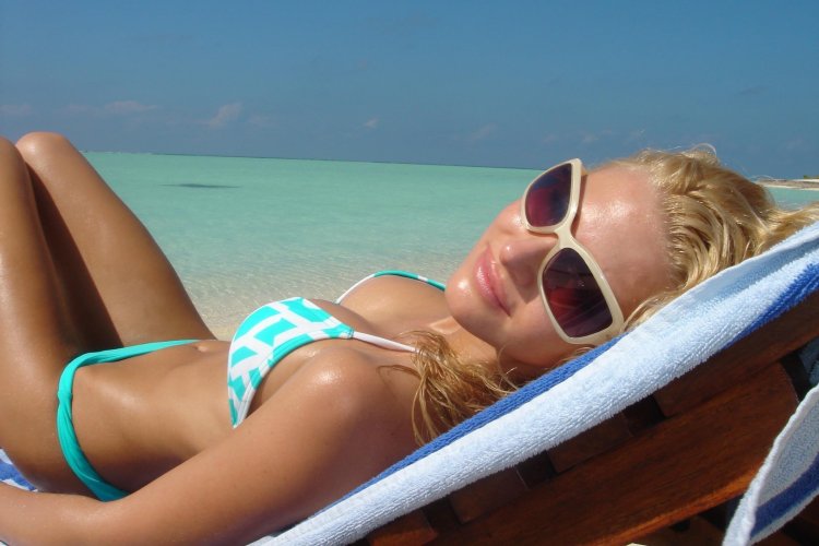 Girls in swimsuits Private