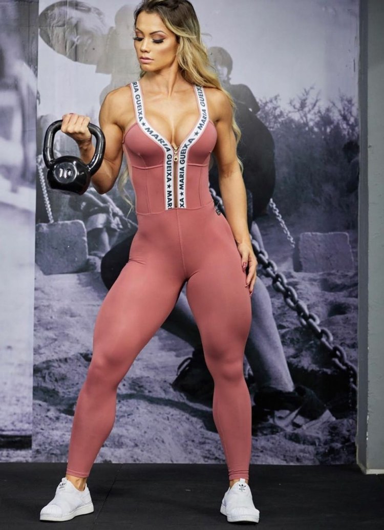 Vivian "Vivi" Winkler