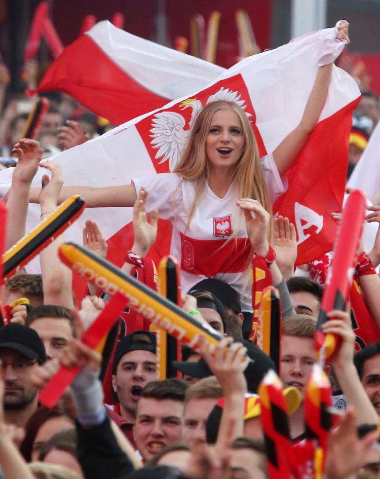 Girl with the Polish flag