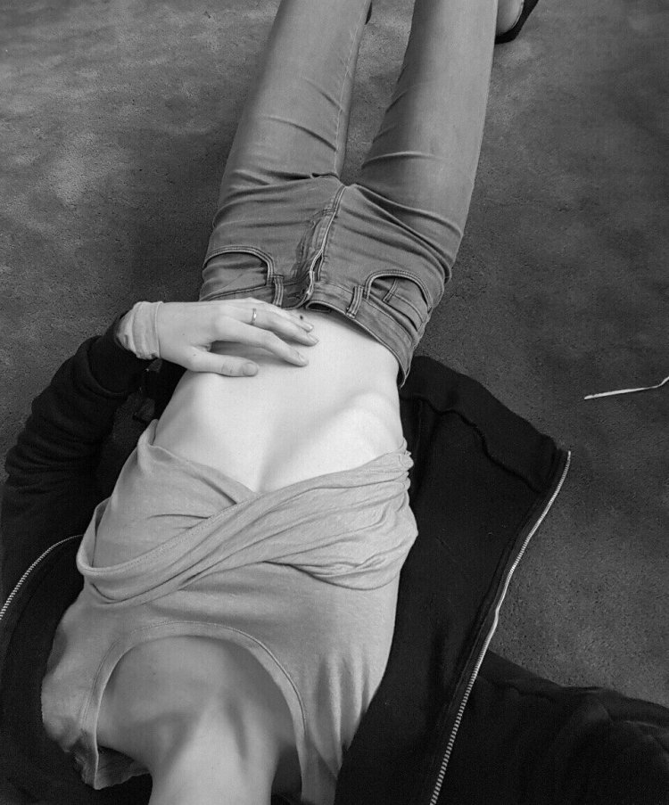 Thinness of aesthetics