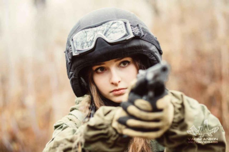 Elena Deliges Special Forces