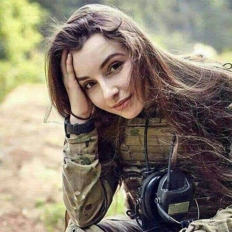 Elena Delitios in military uniform in good quality