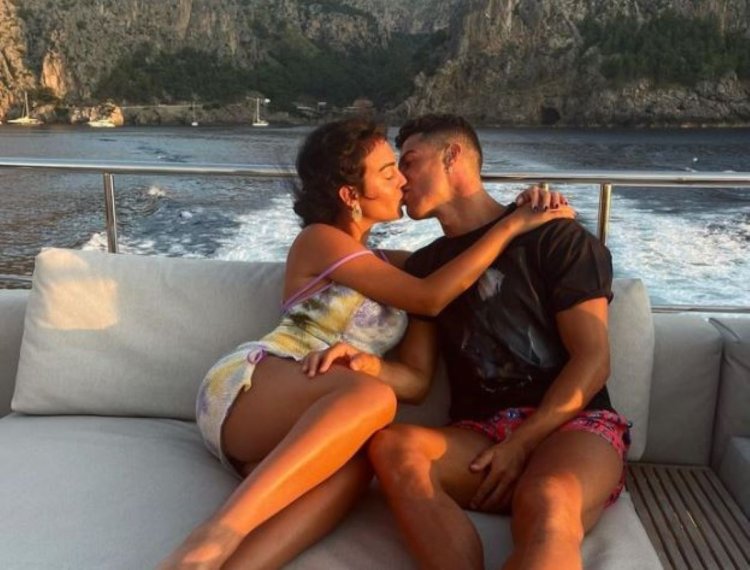 Ronaldo and Georgina at sea