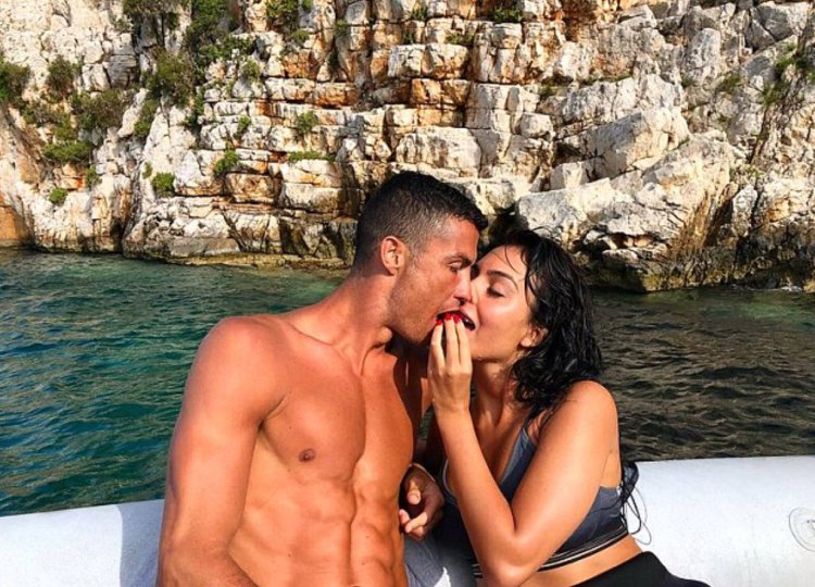 Wife Christiano Ronaldo